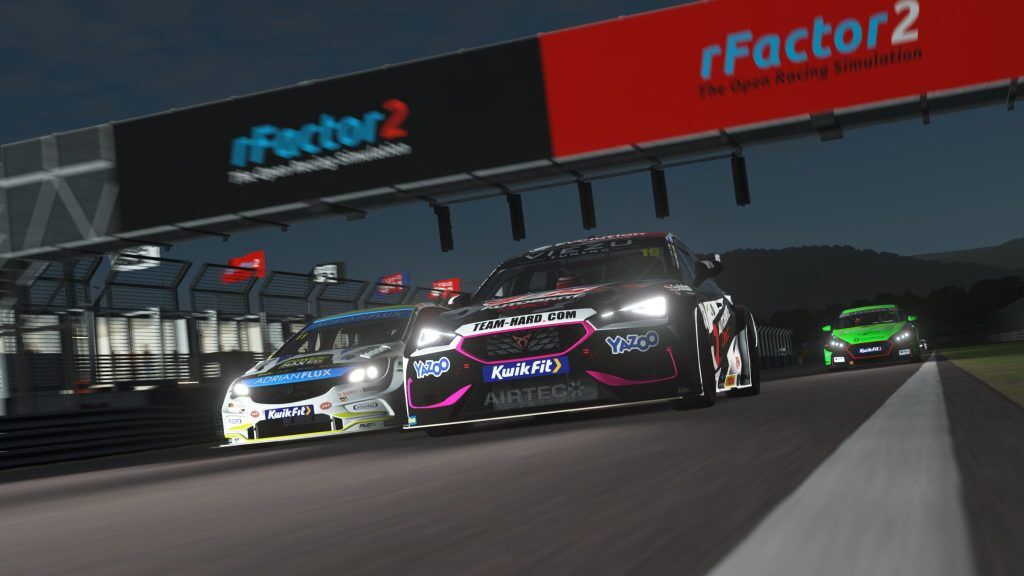 BTCC cars in rFactor 2 have complex hybrid systems